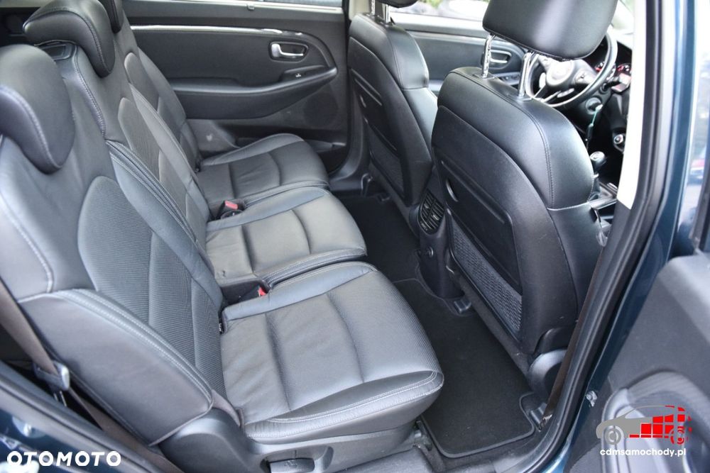 Kia Carens - 21