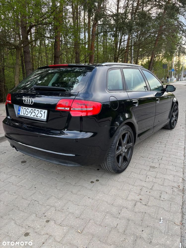 Audi A3 Sportback 1.6 TDI DPF Attraction - 9