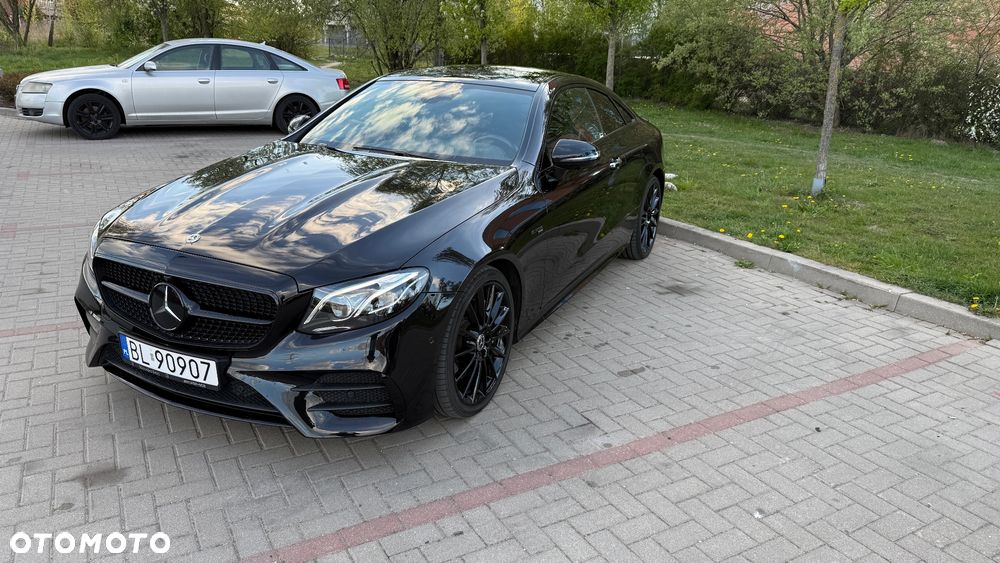 Mercedes-Benz Klasa E 400 4Matic 9G-TRONIC AMG Line - 1
