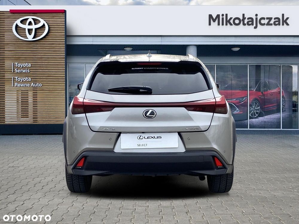 Lexus UX 250h GPF Business 2WD - 8