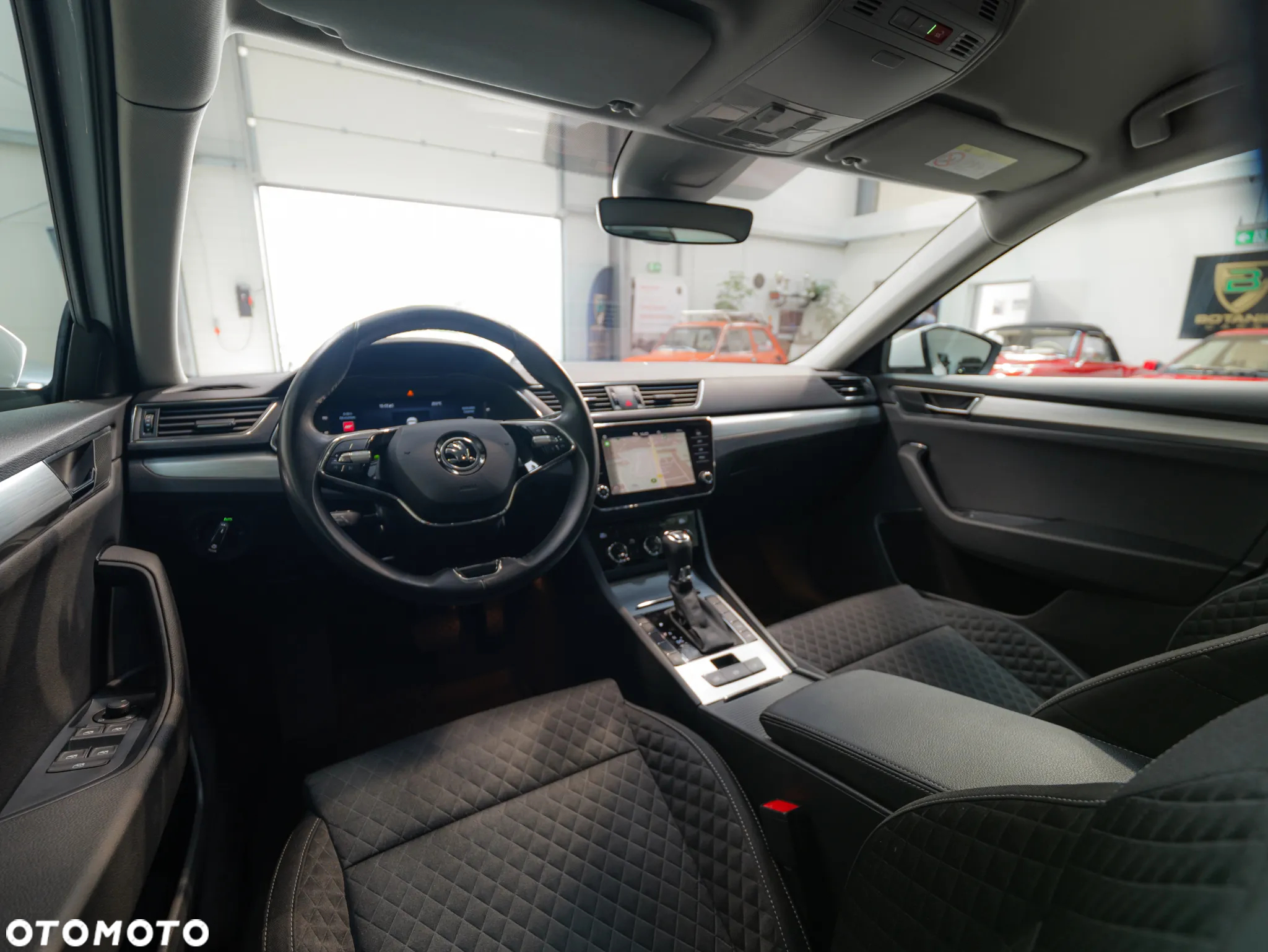 Skoda Superb 2.0 TDI SCR Ambition DSG - 16