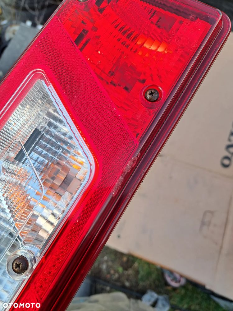 Lampa tylna prawa Ford Transit MK-8 Skrzyniowy 1940132 BK31-13404-CD Lampa prawy tył Ford Transit MK-8 Kontener - 3