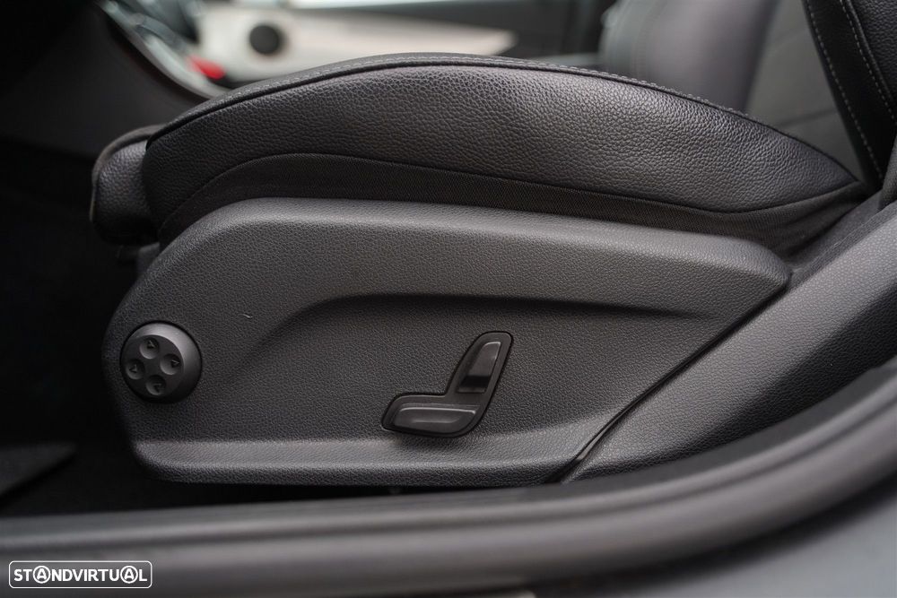 Mercedes-Benz E 220 d AMG Line - 31