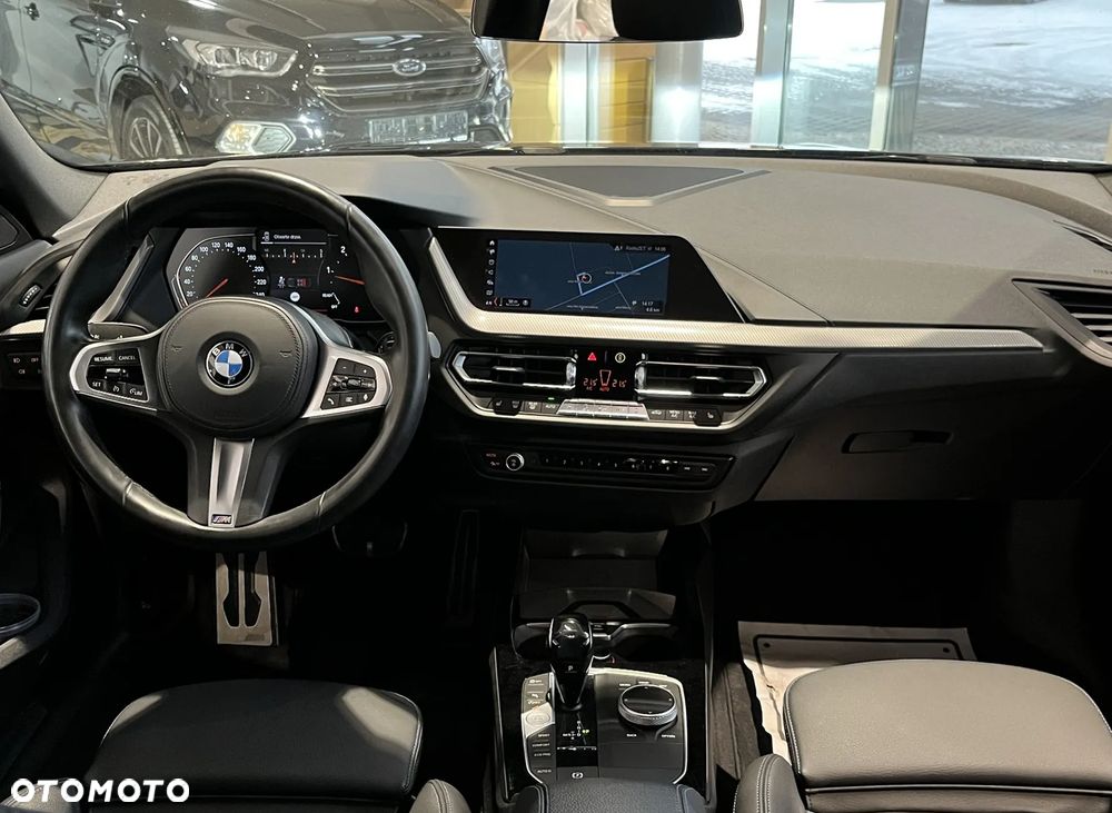 BMW Seria 2 220d M Sport - 9