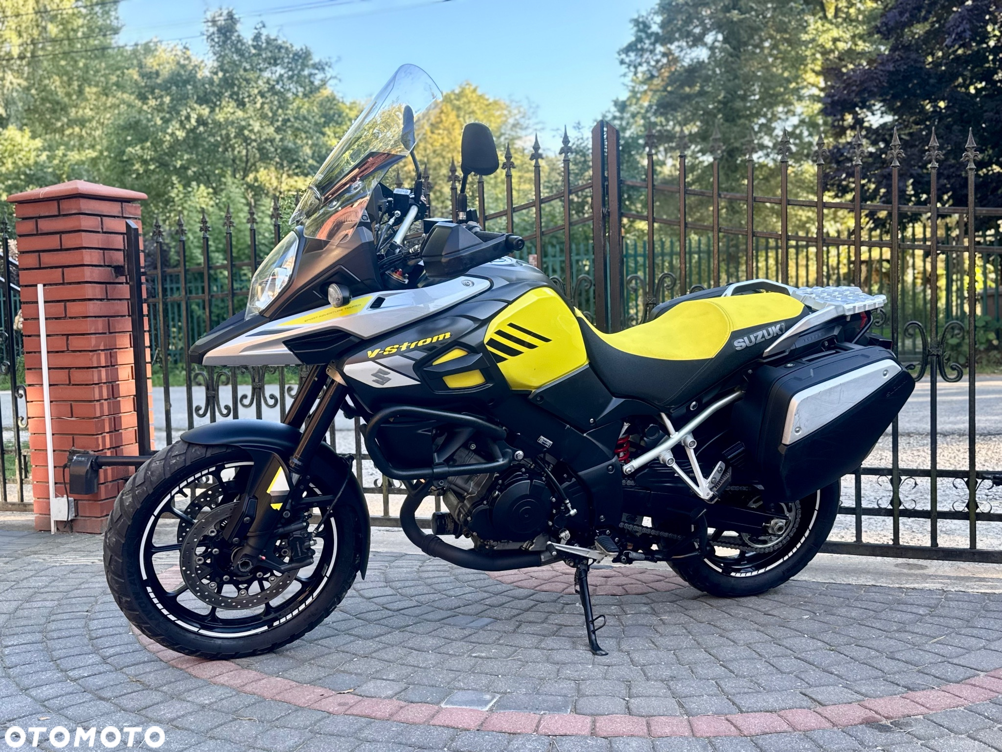 Suzuki DL - 6