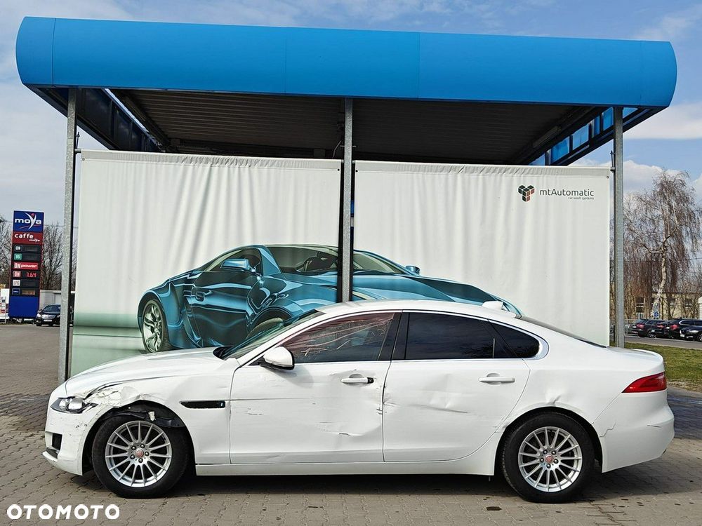 Jaguar XF - 2