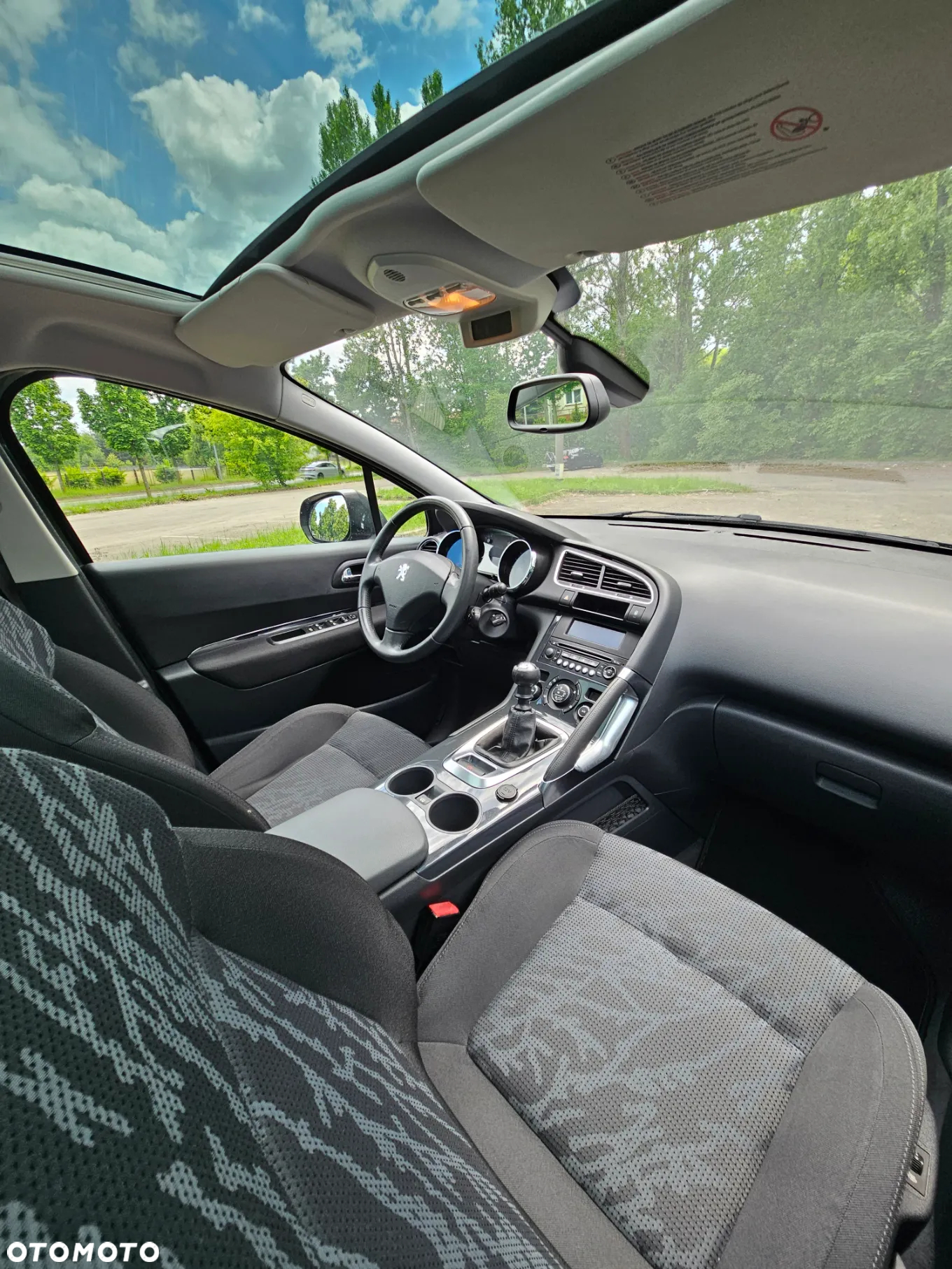 Peugeot 3008 1.6 Premium - 12