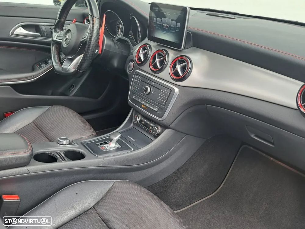 Mercedes-Benz CLA 45 AMG Shooting Brake 4-Matic - 26