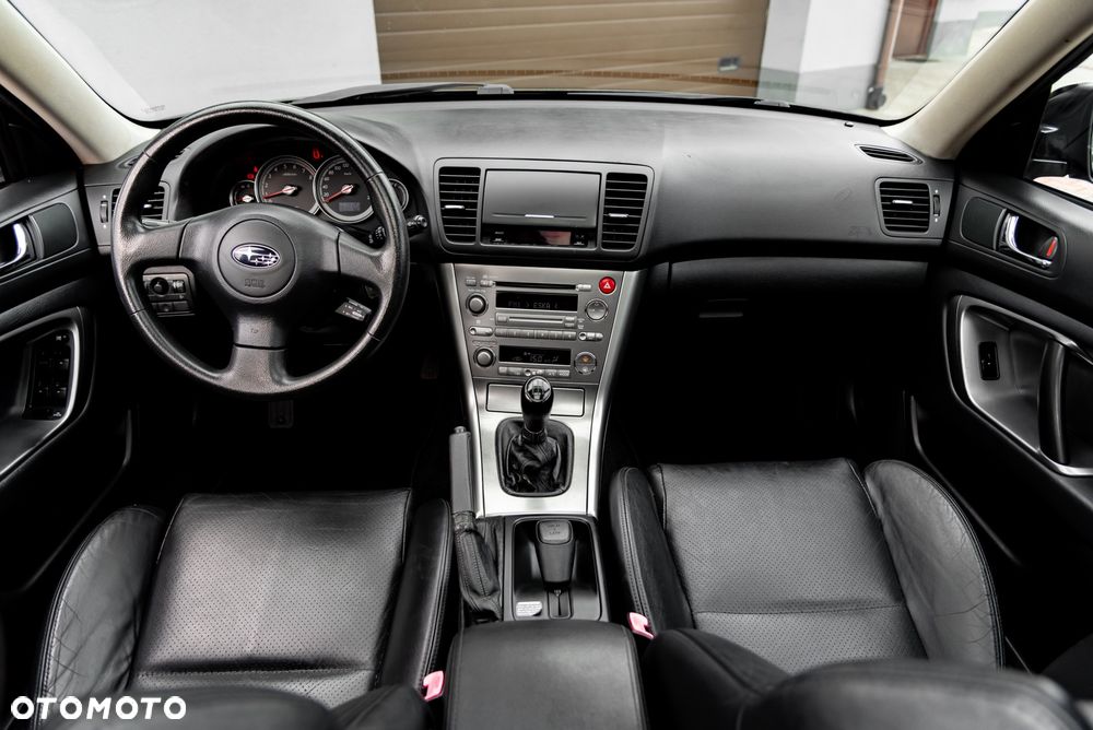 Subaru Legacy - 29