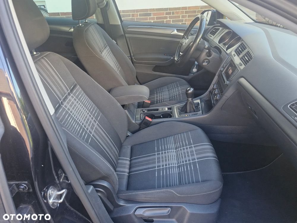 Volkswagen Golf 1.2 TSI Highline - 7