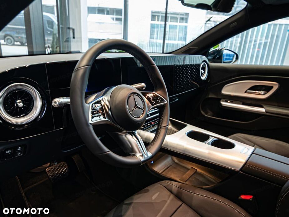 Mercedes-Benz CLA - 9