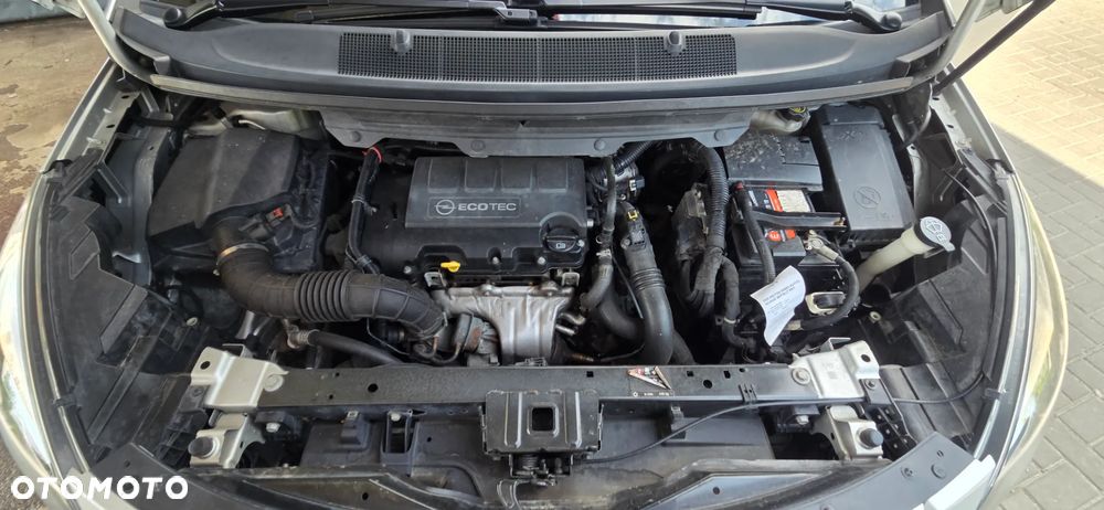 Opel Zafira Tourer 1.4 Turbo ecoFLEX Start/Stop Business Edition - 36