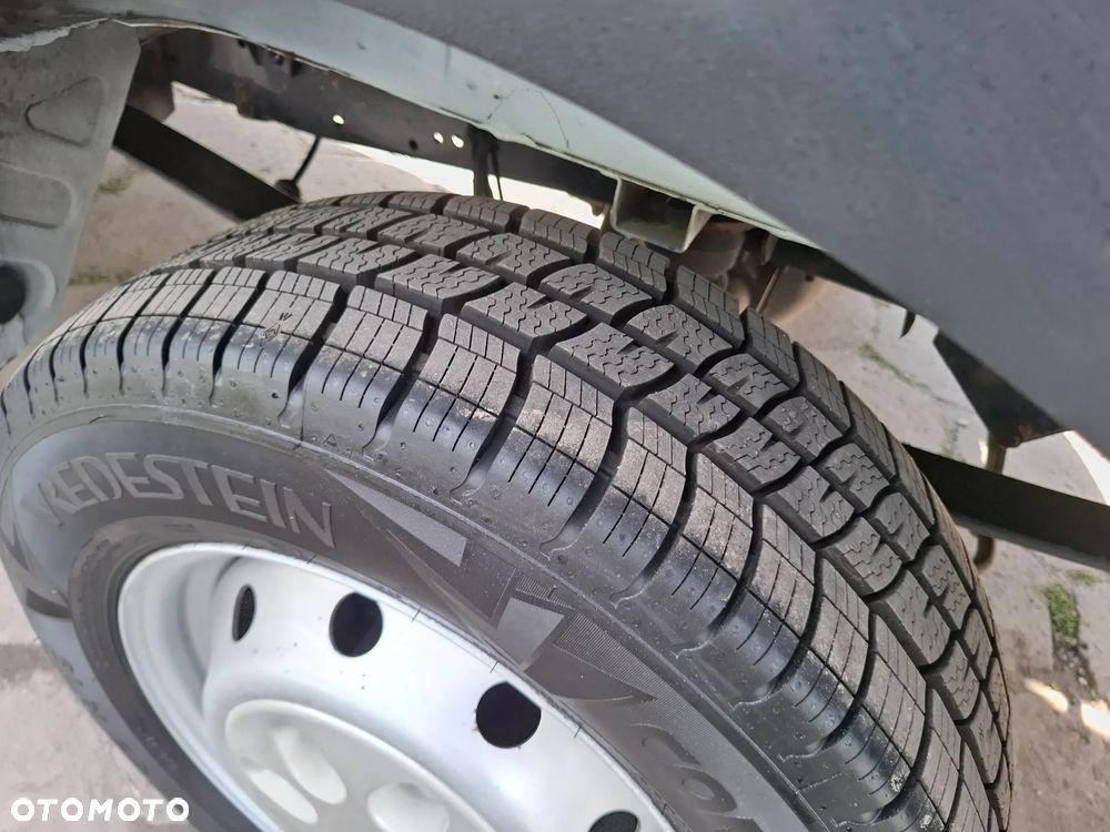 Iveco Daily 35S13 L2H2 ŚREDNIAK Klima HAK 3500KG - 31