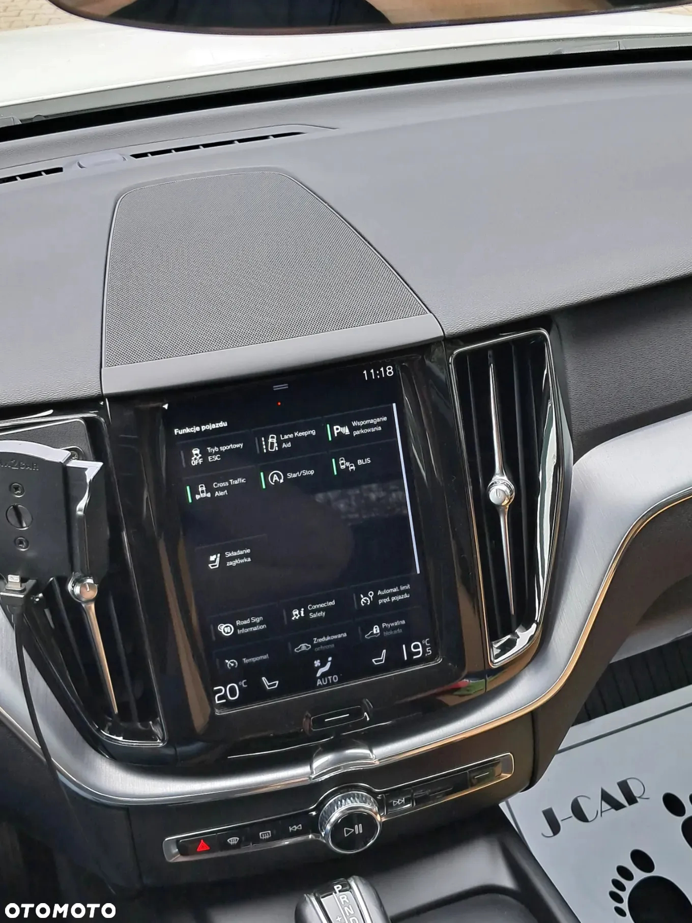 Volvo XC 60 D4 Geartronic Momentum Pro - 20