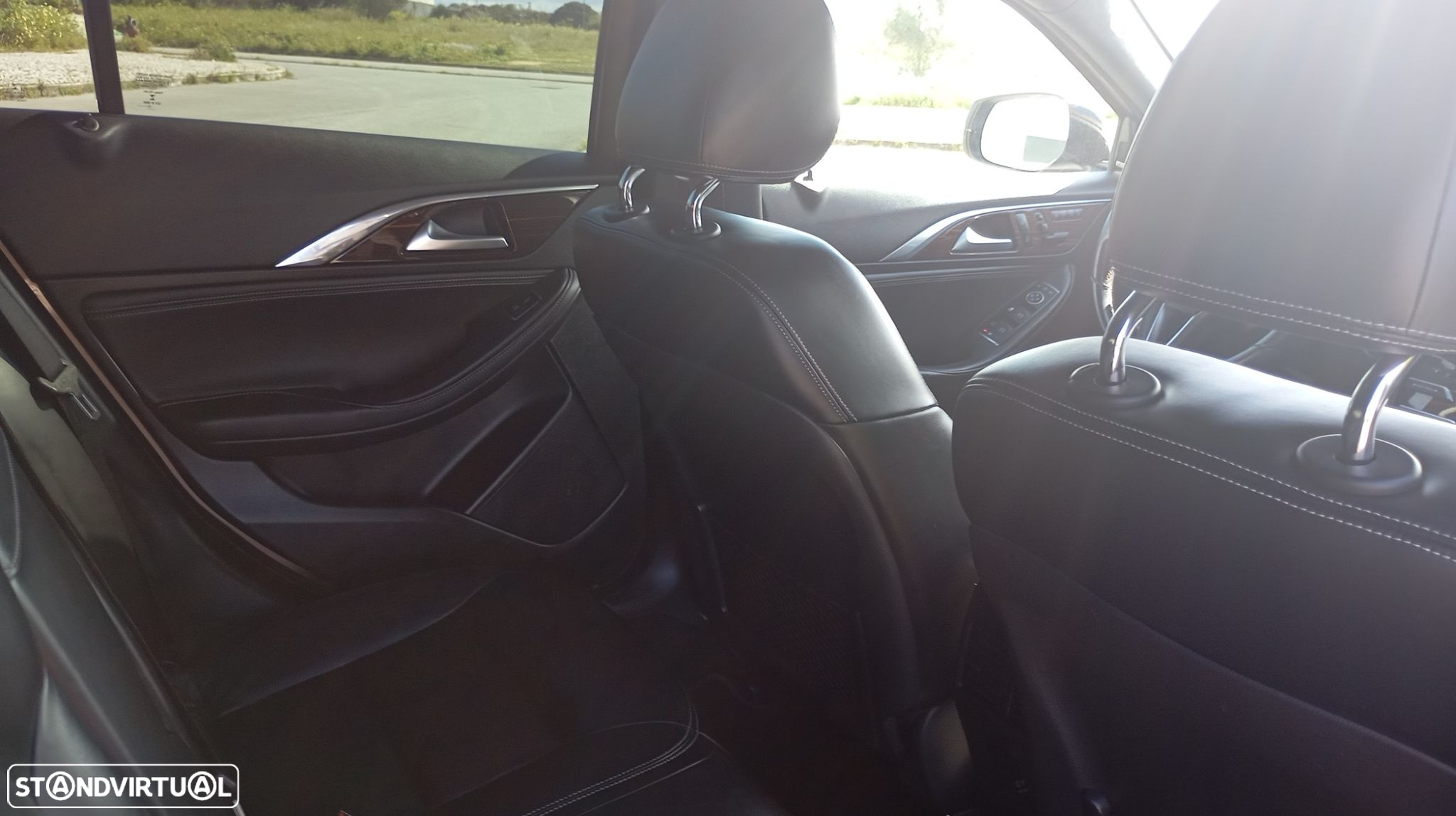 Infiniti Q30 2.2d DCT AWD Luxe Tech - 17
