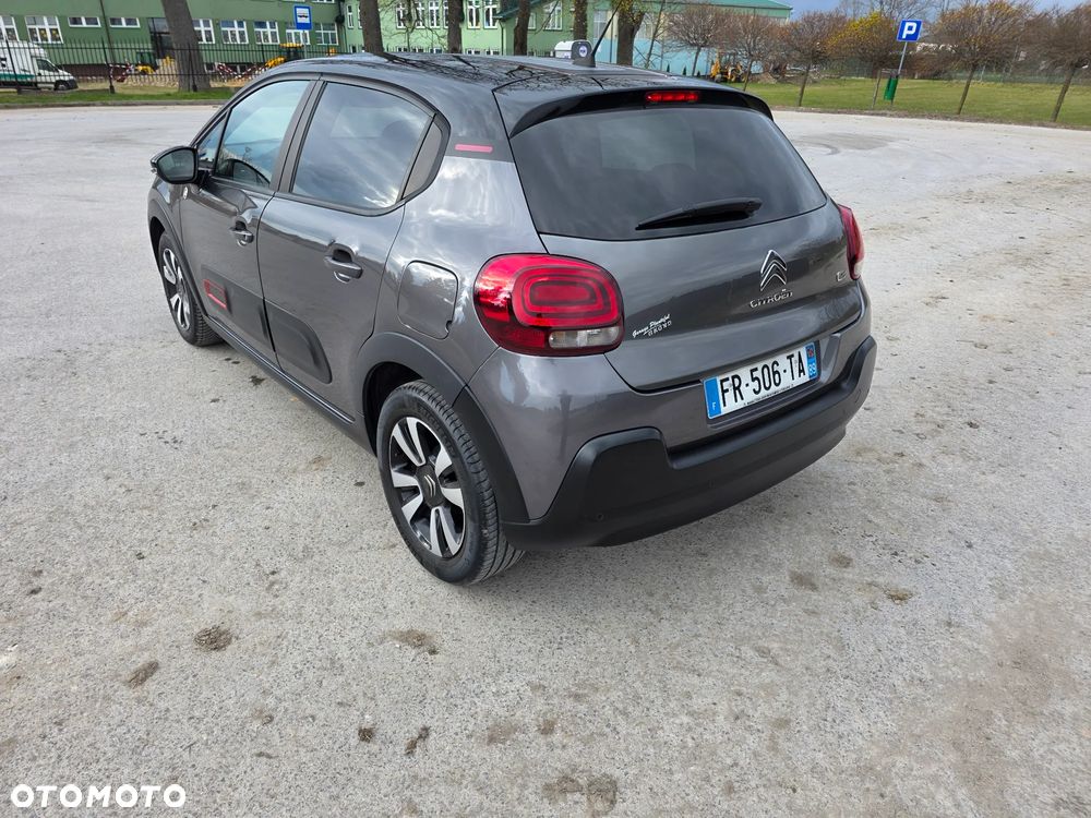 Citroën C3 Pure Tech 82 SHINE - 10