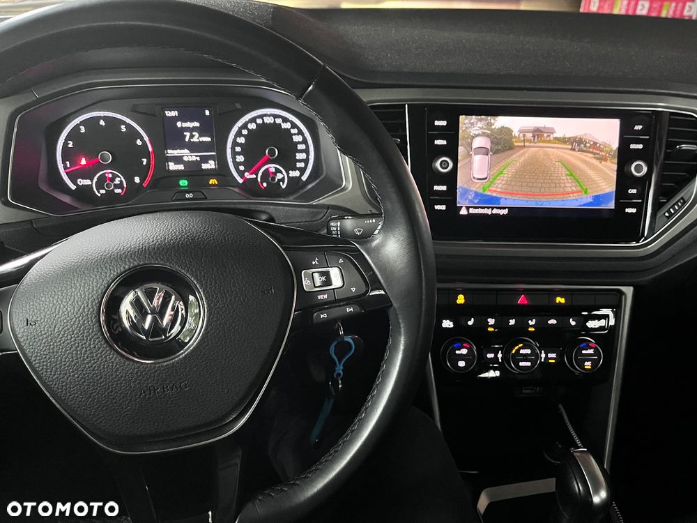 Volkswagen T-Roc ver-1-5-tsi-gpf-act-advance-dsg - 8