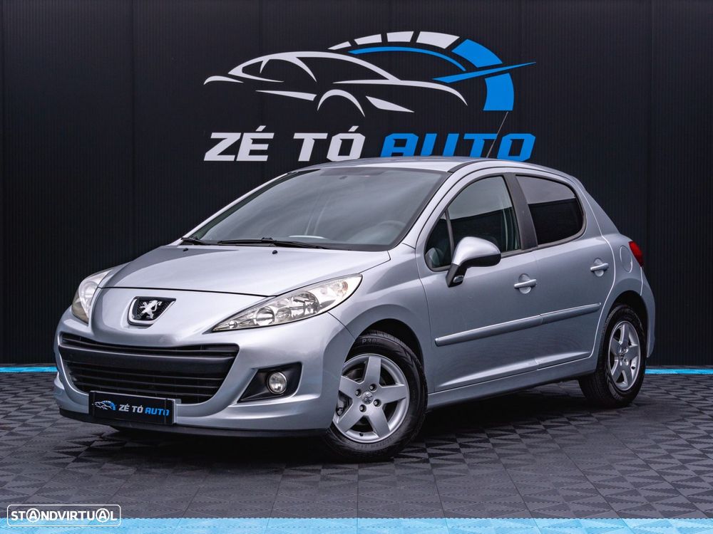 Peugeot 207 - 1
