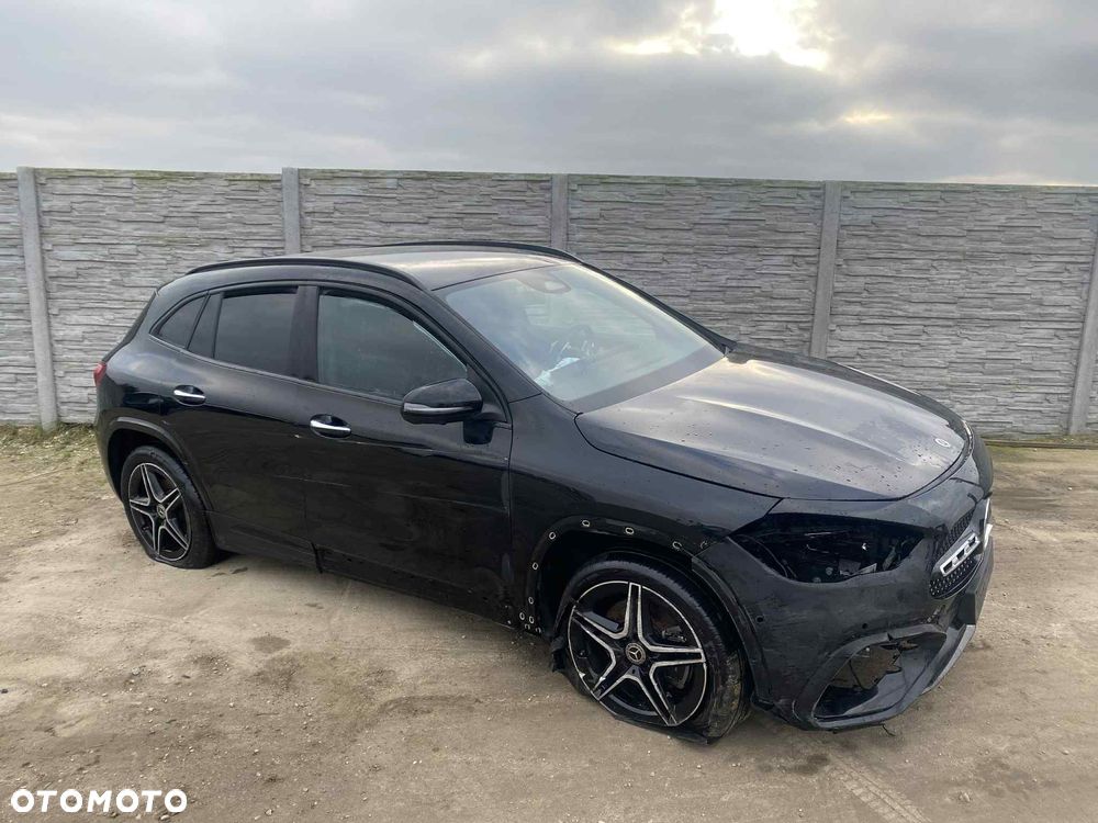 Mercedes-Benz GLA 200 mHEV AMG Line 7G-DCT - 38