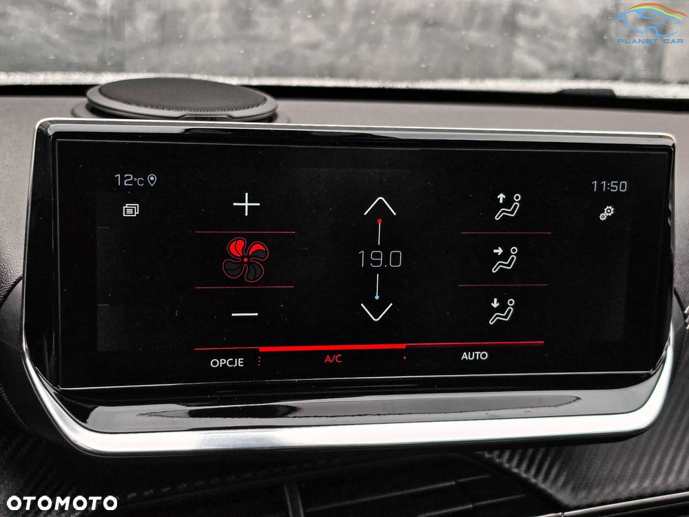 Peugeot 2008 PureTech 130 EAT8 GT - 32