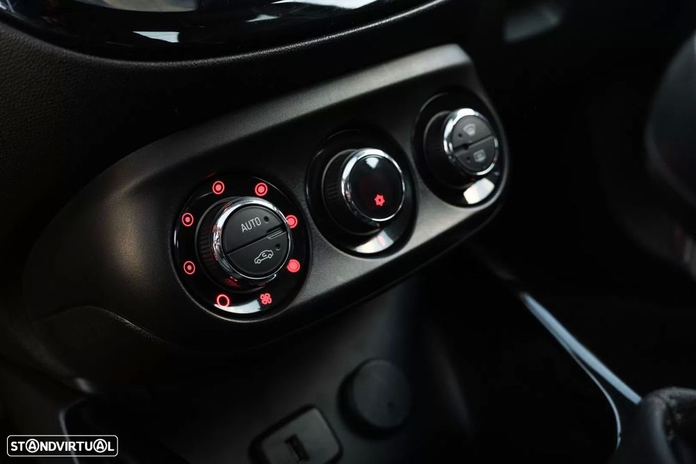 Opel Adam 1.2 Glam - 18