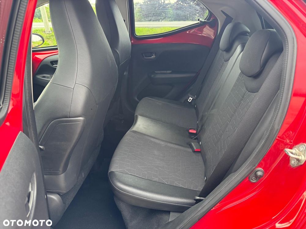 Toyota Aygo x.shift x-play connect - 14