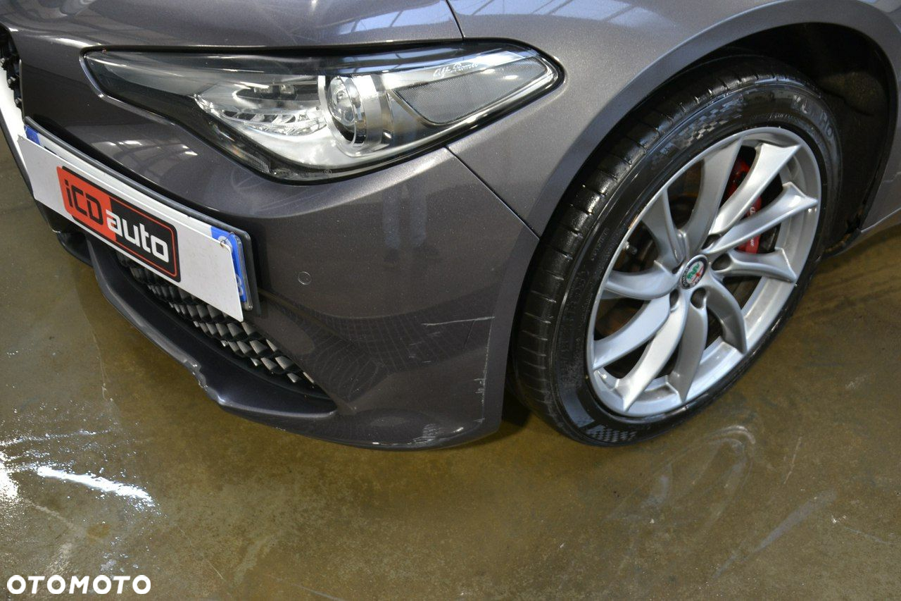 Alfa Romeo Giulia - 13