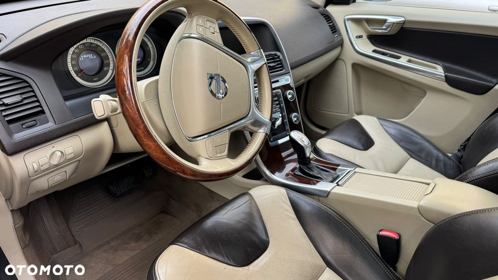 Volvo XC 60 D5 AWD Summum - 4