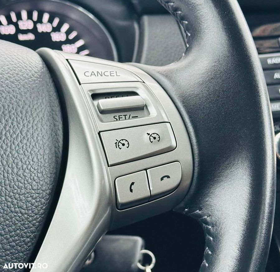 Nissan Qashqai 1.2 DIG-T Start/Stop X-TRONIC N-Connecta - 27