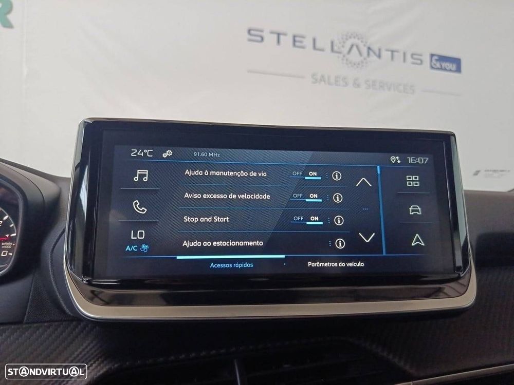 Peugeot 2008 1.2 Style - 23