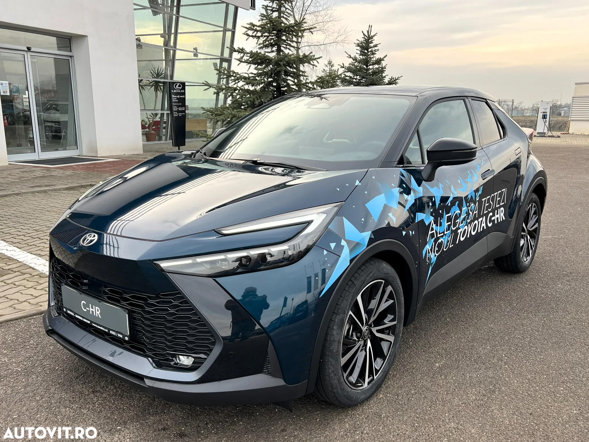 Toyota C-HR - 12