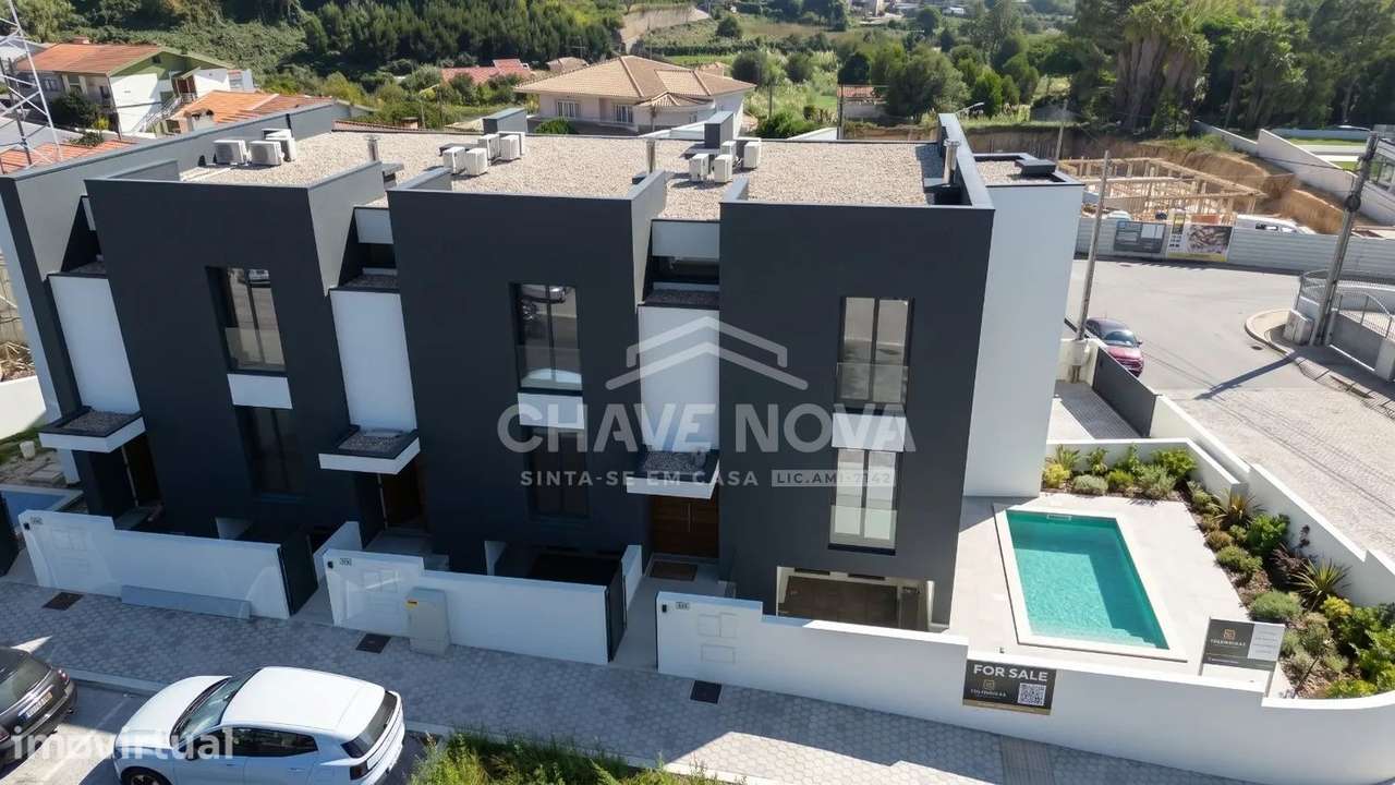 Moradia em Banda V3 Nova c/ Terraço na Madalena - Grande imagem: 5/41
