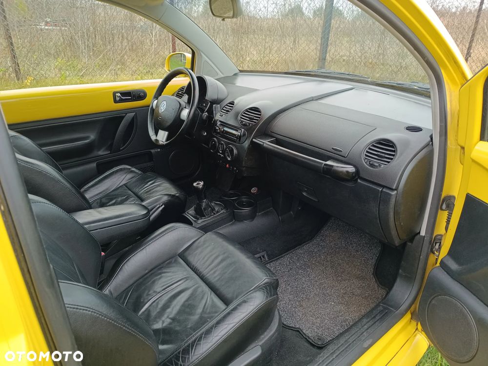 Volkswagen New Beetle - 10