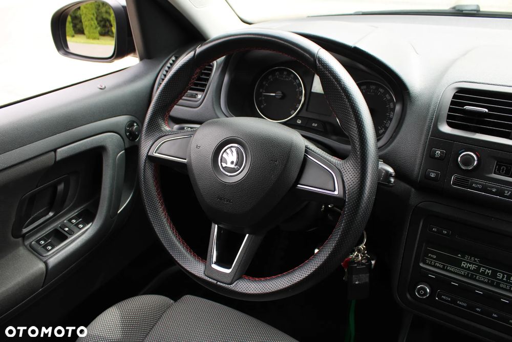 Skoda Roomster 1.6 TDI DPF Noire - 16