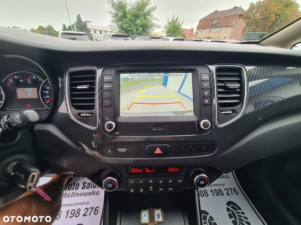 Kia Carens 1.7 CRDi L 7os - 14