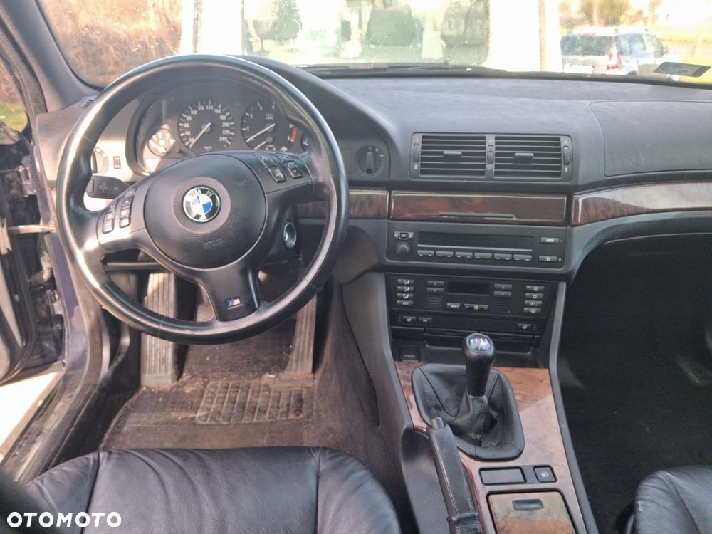 BMW Seria 5 - 10