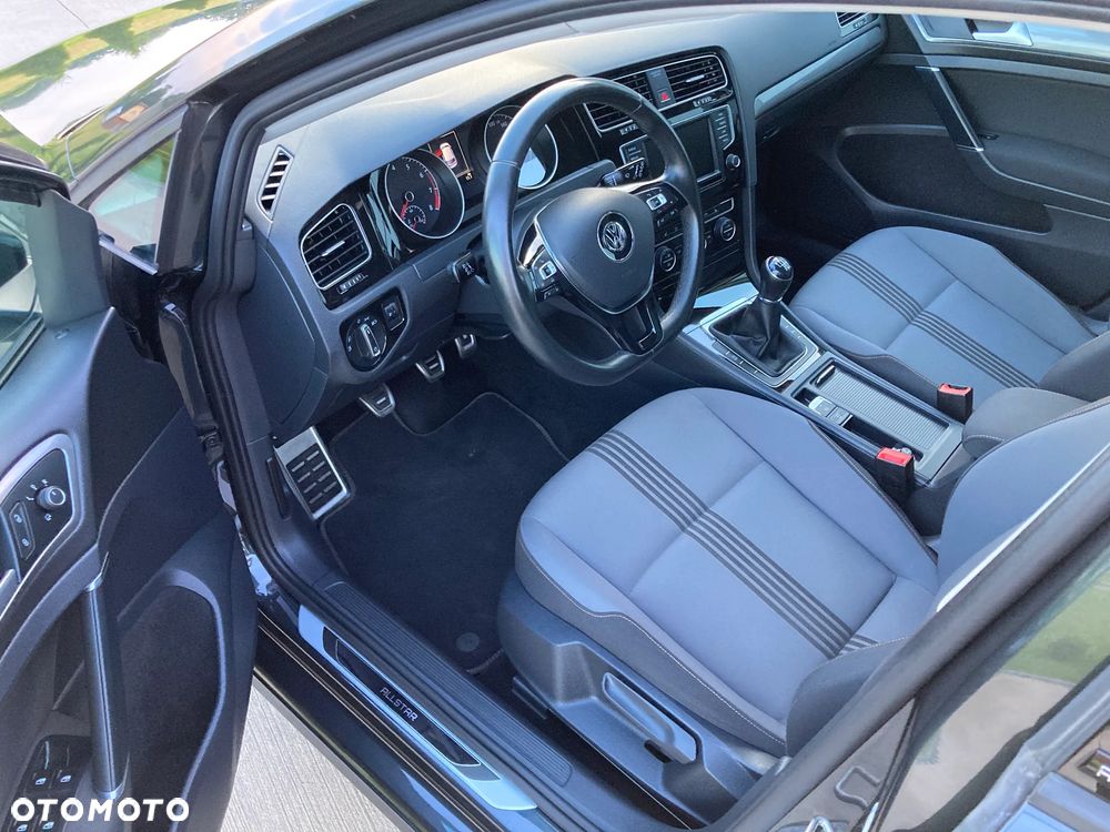 Volkswagen Golf 1.2 TSI BlueMotion Technology Allstar - 9