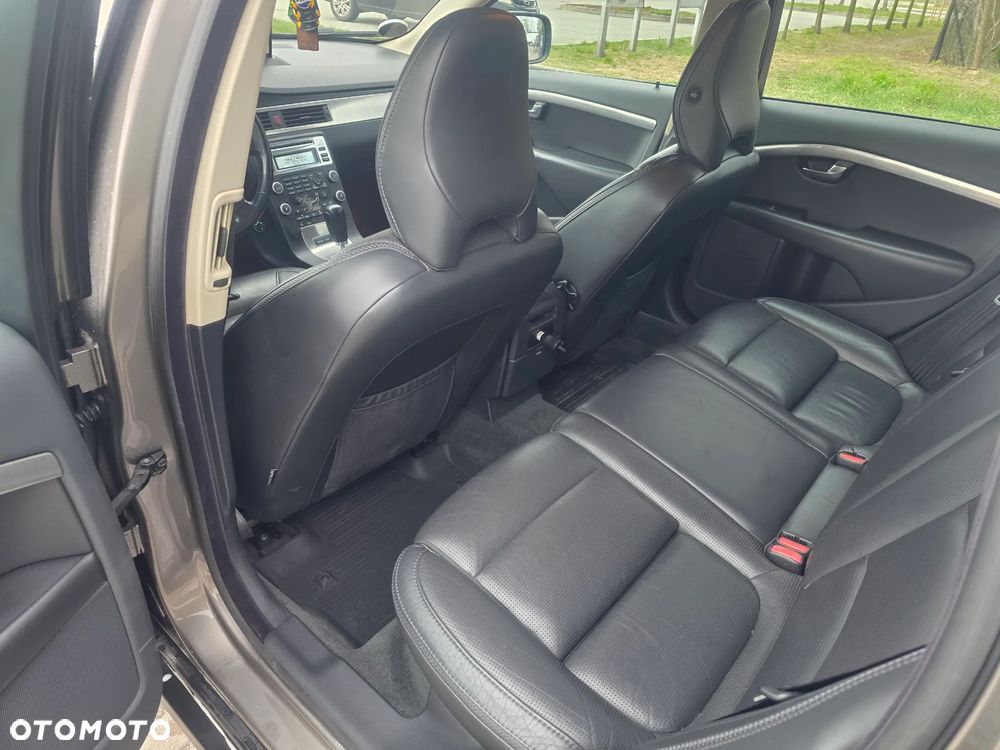 Volvo XC 70 3.2 AWD Momentum - 10