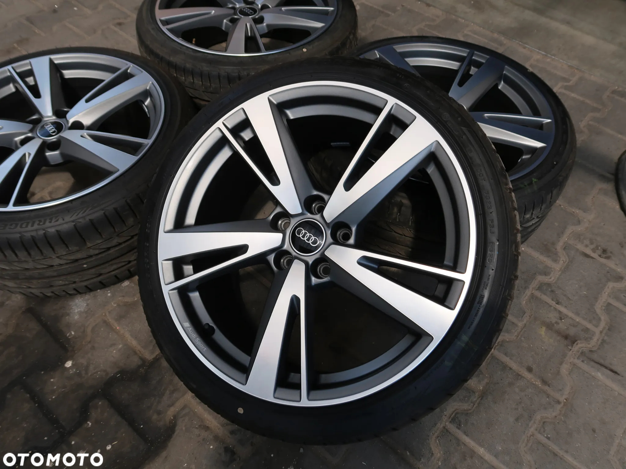 FELGI KOŁA AUDI TT TTS 19'' BRIDGESTINE IDEALNE 8S0 - 15