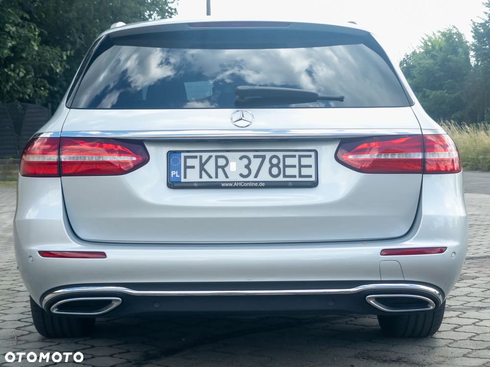 Mercedes-Benz Klasa E 220 d 9G-TRONIC Exclusive - 7