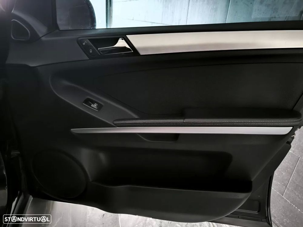 Mercedes-Benz ML 320 CDI - 33