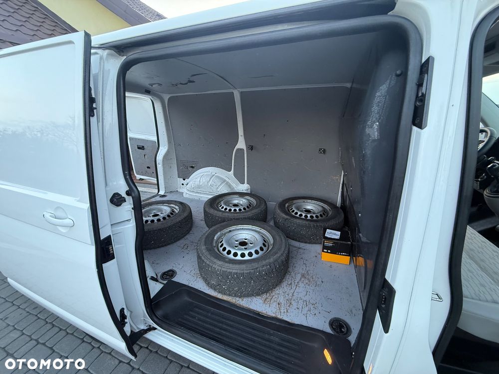 Volkswagen Transporter - 27