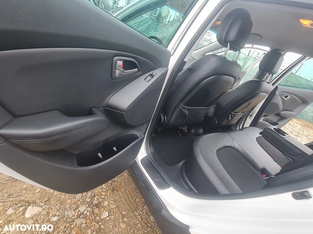 Hyundai ix35 2.0 CRDI 4WD Automatik Style - 21