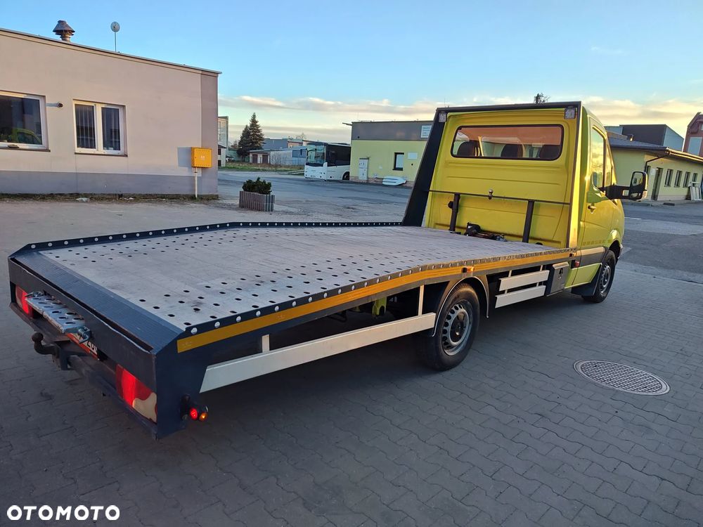 Mercedes-Benz Sprinter - 5