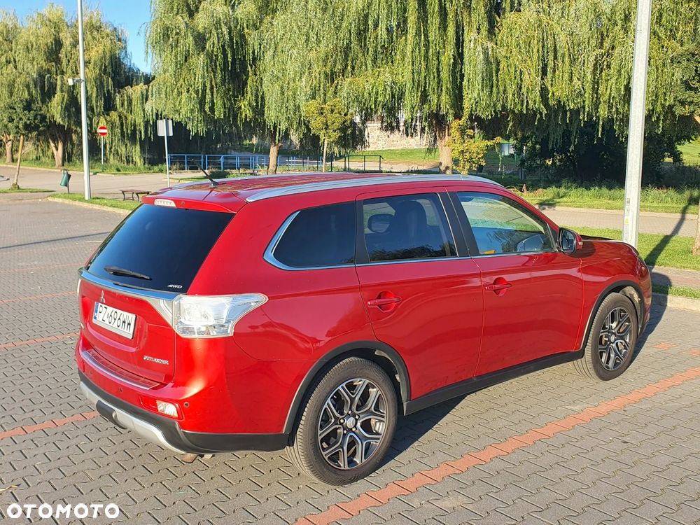 Mitsubishi Outlander 2.2 DID Instyle Navi 4WD - 9