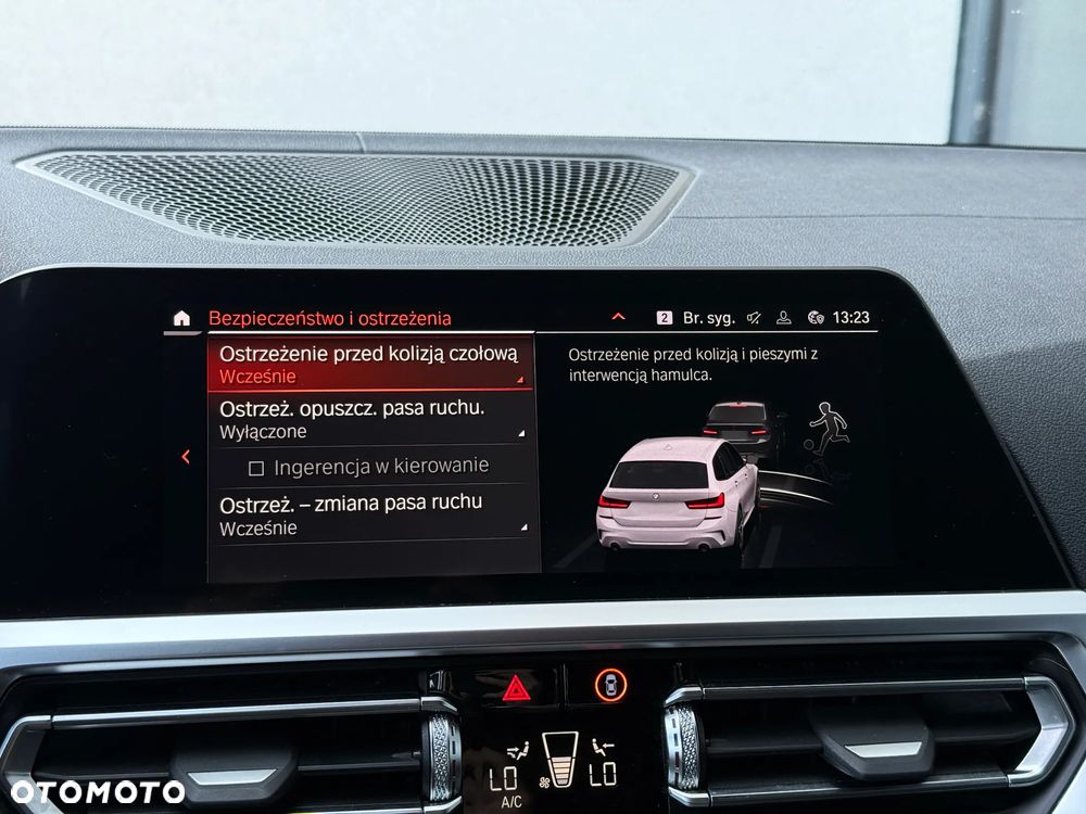 BMW Seria 3 320d M Sport - 35