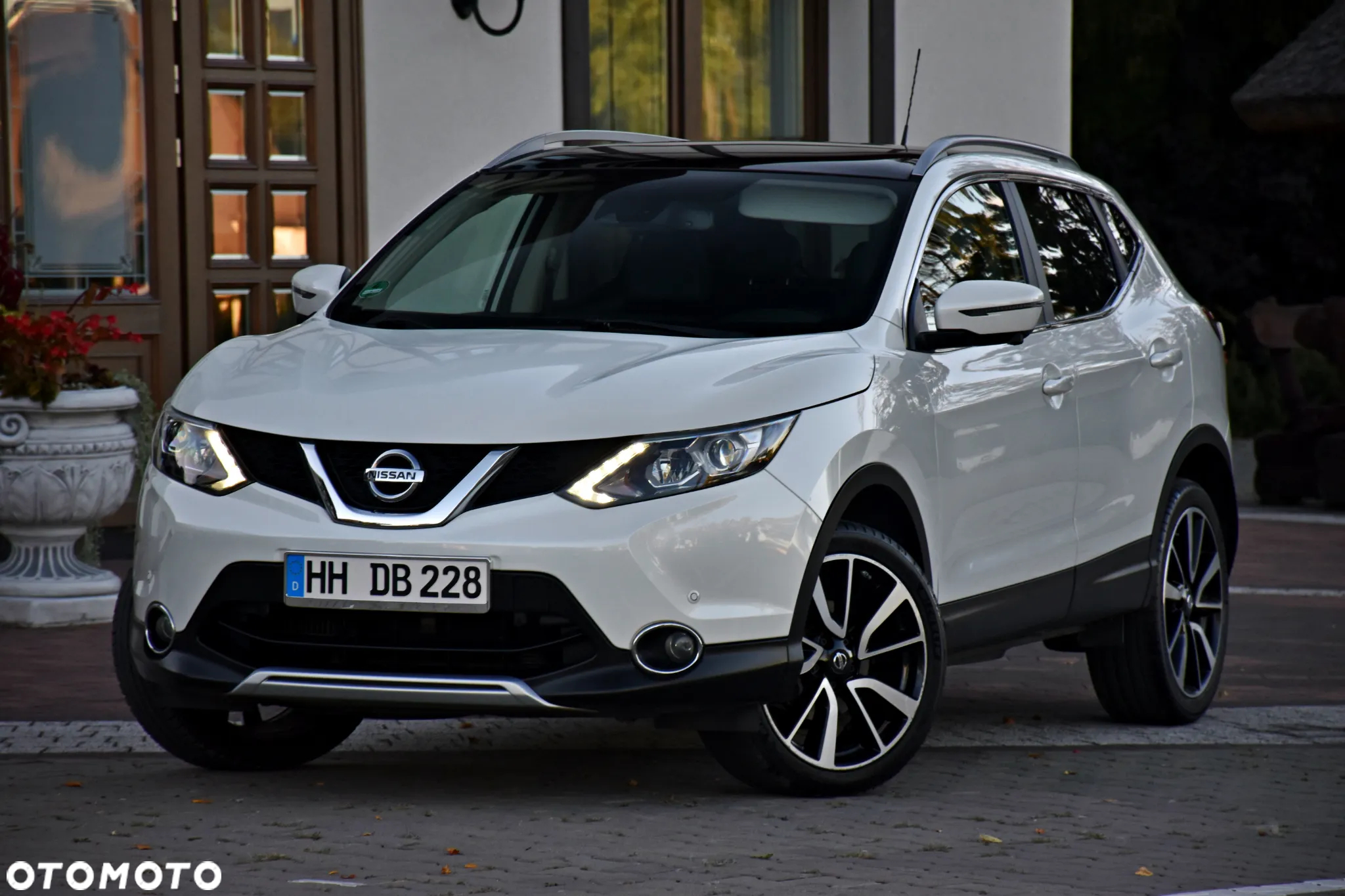 Nissan Qashqai 1.2 DIG-T Xtronic TEKNA+ - 9