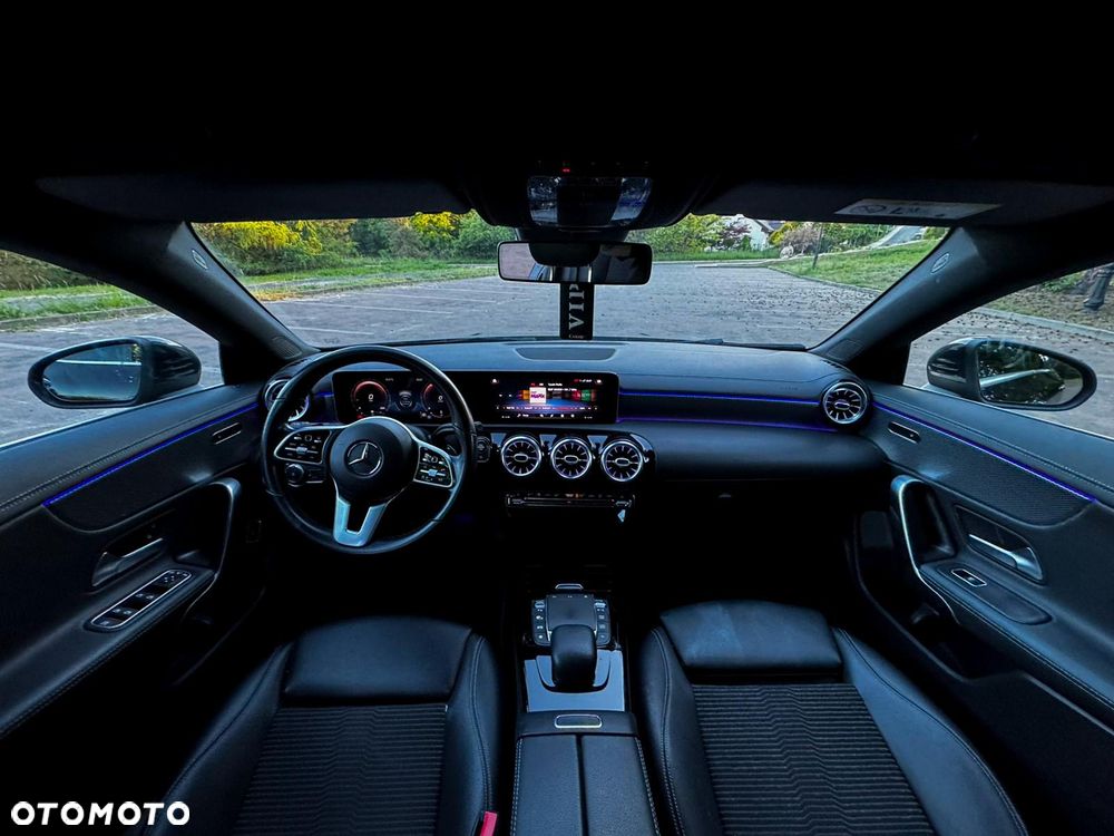 Mercedes-Benz CLA 220 d AMG Line 8G-DCT - 8