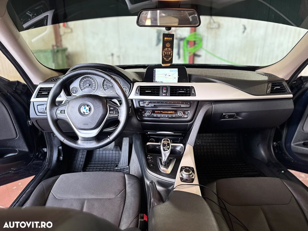 BMW Seria 3 320d Aut. - 8
