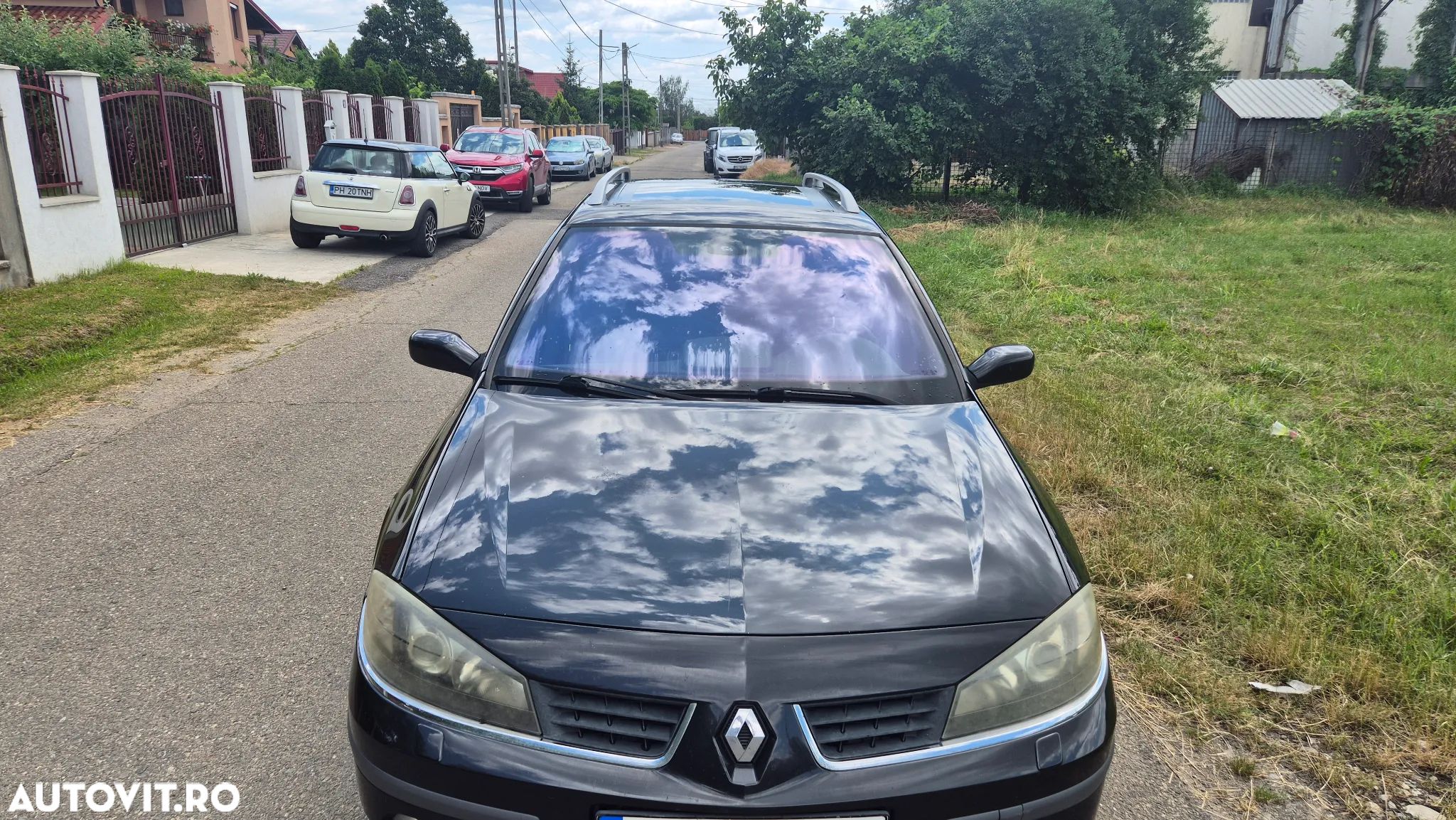 Renault Laguna - 1
